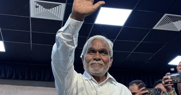 Jharkhand ex CM Champai Soren placed under house arrest amid protests