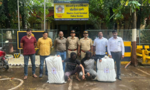 Mumbai Two held with over Rs 30 lakh worth of
