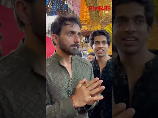 SonuSood joins devotees at LaalBaaghChaRaja seeking blessings from Ganpati Bappa