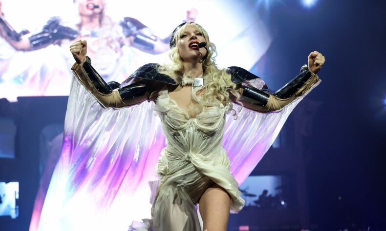 1757171933 See Whos Nominated at the Video Music Awards – Hollywood