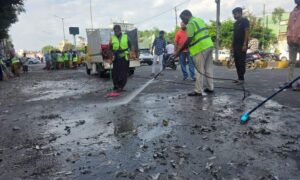 1757290018 GHMC conducts sanitation drive post Ganesh immersions in Hyderabad