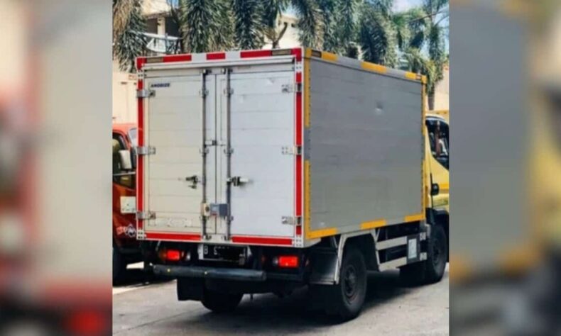 1757721953 Telangana govt makes reflective tapes mandatory for vehicles