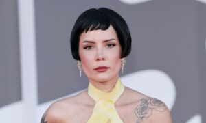 1759170239 All About Her Lupus T Cell Disorder More – Hollywood