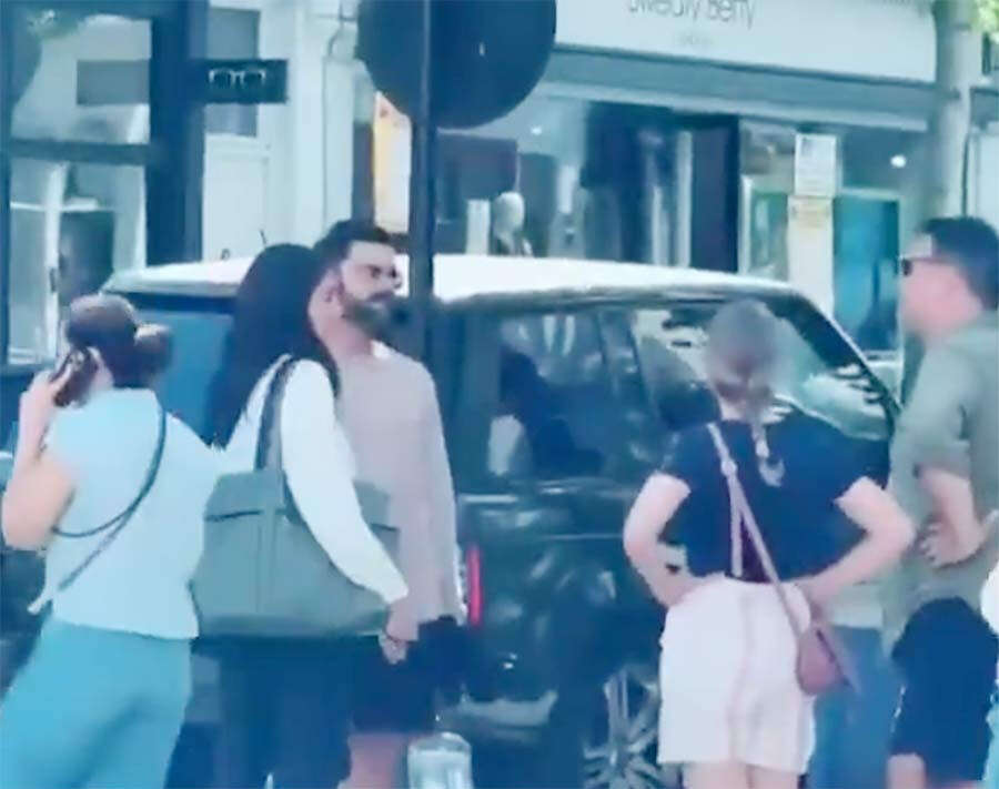 Virat anushka