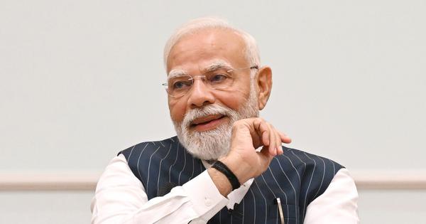 Centre directs schools to screen film inspired by Modis childhood