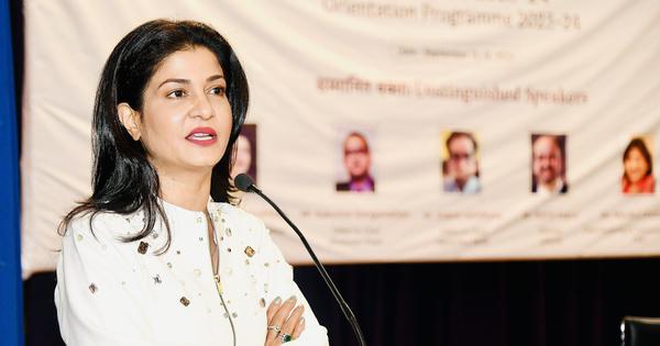 Court directs case to be filed against ‘Aaj Tak anchor