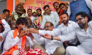 Jarange ends five day hunger strike protesters disperse via CSMT