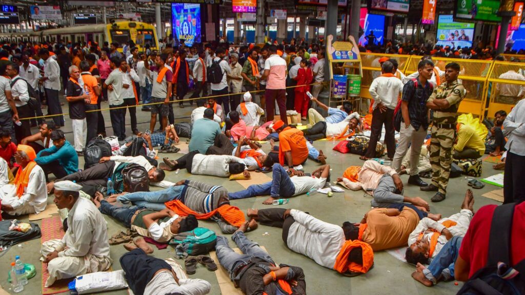 Jaranges Maratha quota fast enters 5th day HC directs protesters