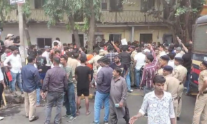 Malwani parking murder Locals protest block road demanding arrest of