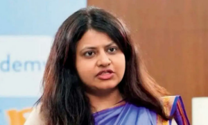 Puja Khedkars father bodyguard to be booked for abducting truck