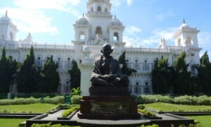 Telangana Assembly under fire for denying passes to Urdu channels
