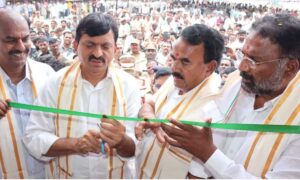Telangana Housing Minister inaugurates Indiramma houses in Gadwal
