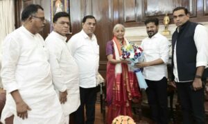 Telangana seeks Centres support for construction of Young India schools