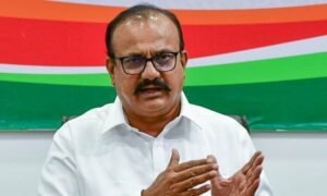 Will Fadnavis govt follow Telangana model and grant 42 pc