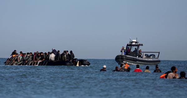 Will letting asylum seekers work ease financial political tensions