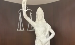 dvfhspg8 new lady of justice statue supreme court 625x300 16 October 24 1.webp