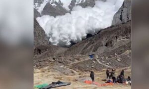 17 stranded Indian tourists rescued from Annapurna Base Camp in