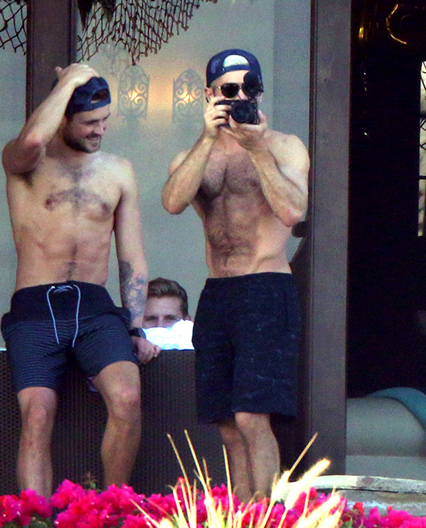 1760542688 851 Get to Know His Little Bro Dylan Efron – Hollywood