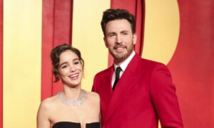 1761677536 5 Things to Know About Chris Evans Wife – Hollywood