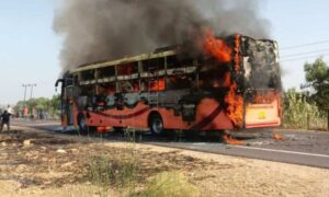 20 passengers burnt alive 16 critical