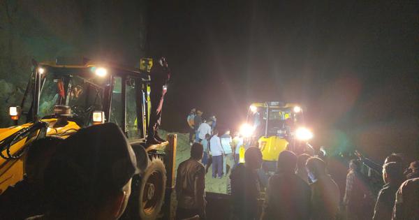 At least 15 dead after bus gets buried in landslide