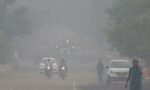 Delhi AQI remains ‘very poor amid Diwali festivities