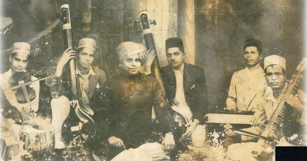 Hindustani vocalist who became a record breaking superstar in early 20th