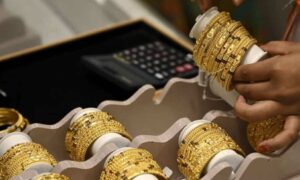 India to auction gold import quotas under UAE trade pact
