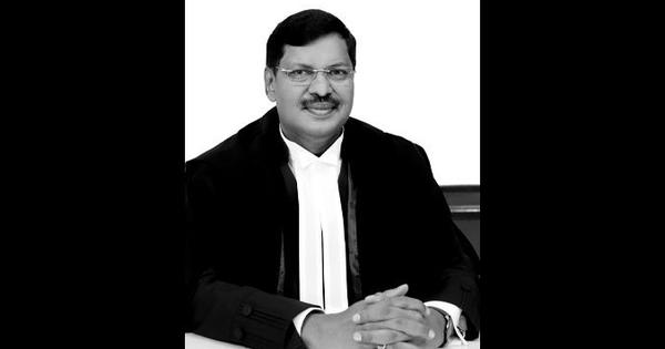 Man attempts to throw object CJI BR Gavai in Supreme