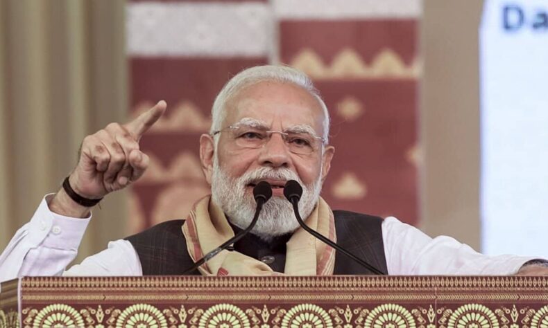 Modi says right time to invest in Indian shipping sector