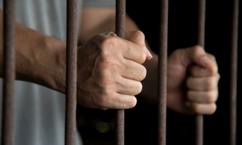 Thief arrested within hours after silver urn stolen from Bhandup
