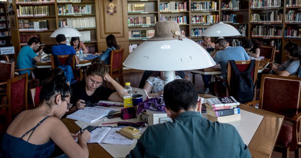 Top institutes around the world are abandoning the system