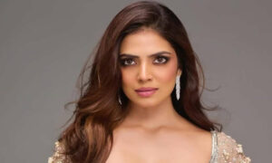 malavikamohanan31761738457