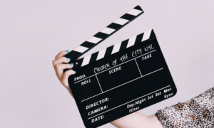 1762017930 How an Actors Work Appeals to Both Casual Viewers and