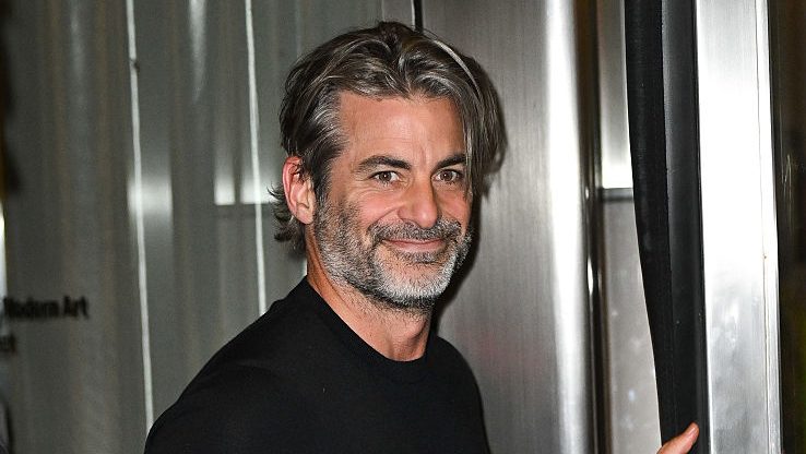 1762193600 Who Is Jim Curtis 5 Facts About Jennifer Anistons Boyfriend