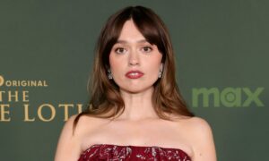 1762468116 Learn About Her Parents Siblings More – Hollywood Life