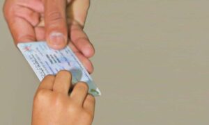 1763018627 Oman extends residence card validity to 10 years