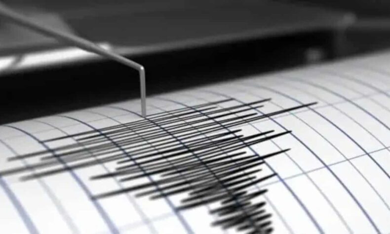 57 magnitude earthquake jolts Bangladesh 10 killed