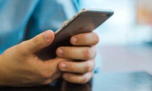 Canada debates whether politicians should be allowed to block constituents