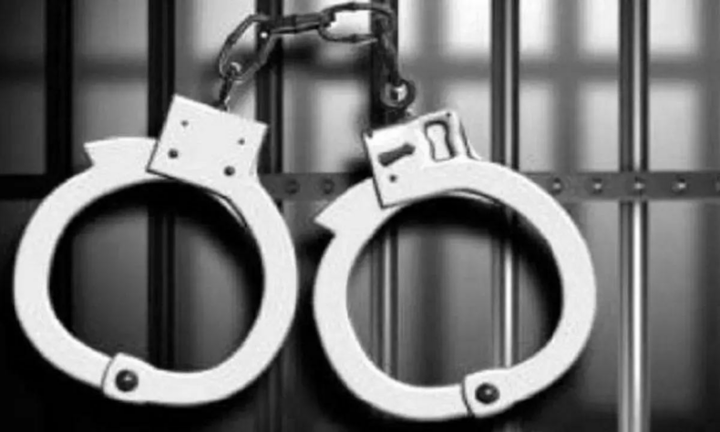 Court clerk held for taking Rs 15 lakh bribe to