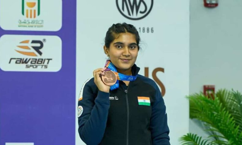 Hyderabad girl wins bronze in womens 25m pistol at ISSF