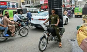 India vs Pakistan solar outruns neighbours in solar power race