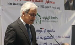 Pakistan says committed to dialogue with Afghan to resolve differences