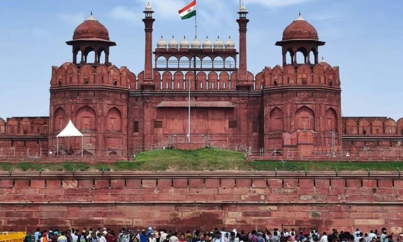 Red Fort blast brings back memories of Delhis dark days