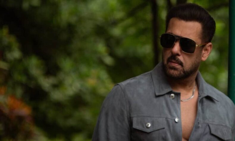 Salman Khan is back to the bay after the Da Bangg