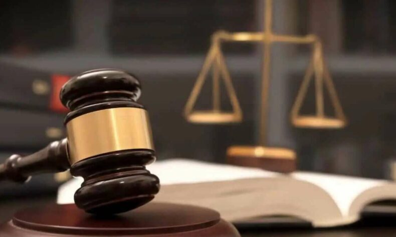 Shah Banos heir seeks ban on movie Haq days before