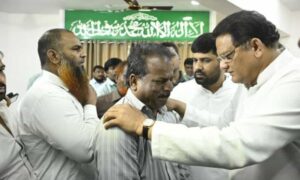 Telangana delegation led by Azharuddin leaves for Madinah to aid